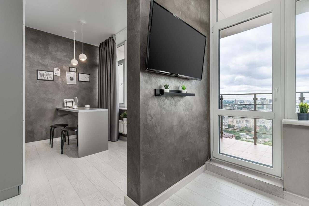 Razor Apartment With Terrace, Kamanina Odessa Eksteriør bilde